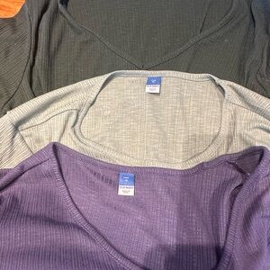 Set of Three Old Navy Ribbed Tops in Dark Green, Light Green, and Navy XL